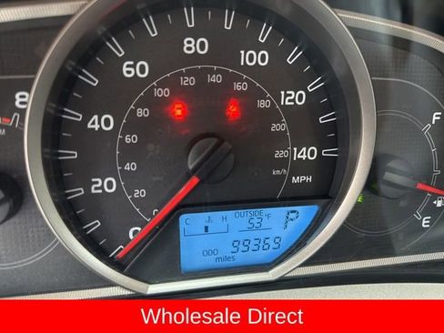 Used 2013 Toyota RAV4 LE image 2