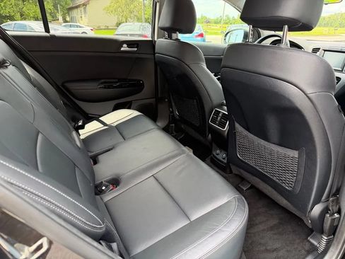 Used 2018 Kia Sportage EX AWD/4WD image 7