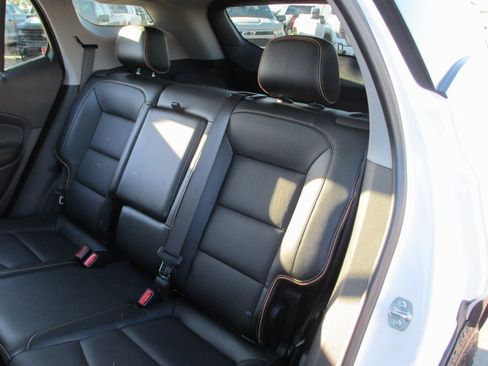 Certified 2024 GMC Terrain AT4 image 18