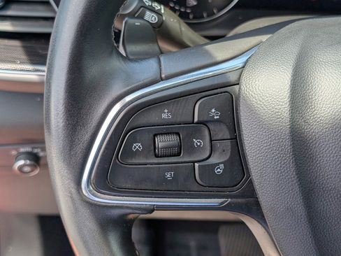 Used 2022 Buick Envision Preferred FWD image 22