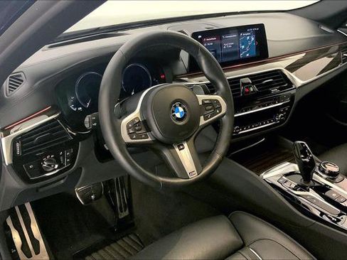 Used 2019 BMW 540i xDrive w/ M Sport Package image 21