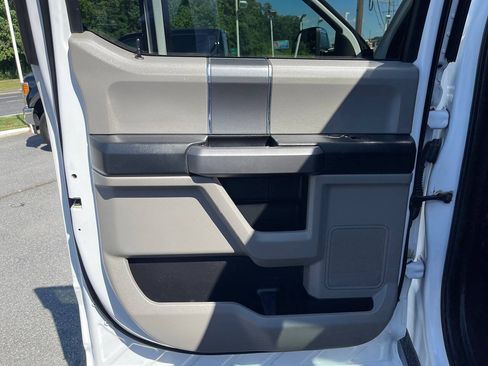 Used 2018 Ford F250 XLT w/ XLT Premium Package AWD/4WD image 28