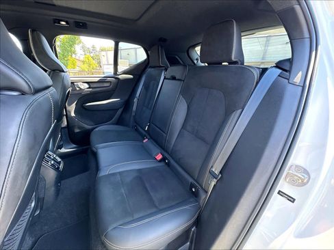 Used 2023 Volvo XC40 Recharge Ultimate AWD/4WD image 29