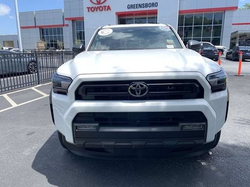 Used 2026 Toyota 4Runner SR5 AWD/4WD image 3