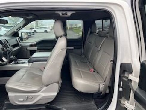 Used 2016 Ford F150 Lariat image 5