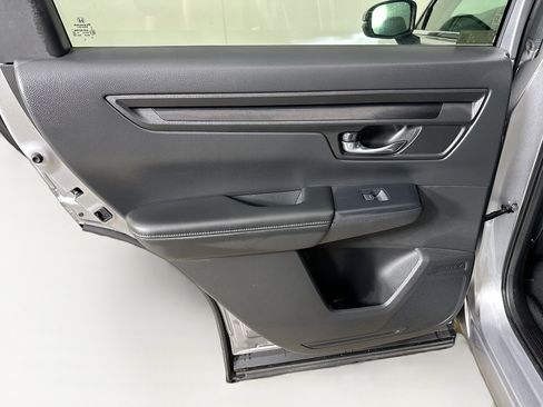 Used 2025 Honda CR-V LX image 25