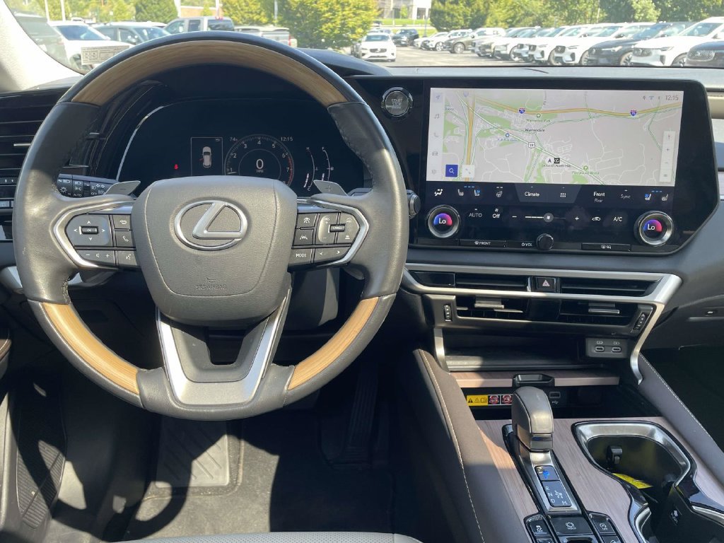 Used 2024 Lexus RX 350 Premium w/ Accessory Package (Z1) AWD/4WD image 18