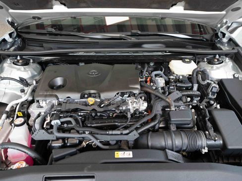 Used 2026 Toyota Camry LE FWD image 30
