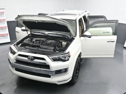 Used 2017 Toyota 4Runner Limited image 40
