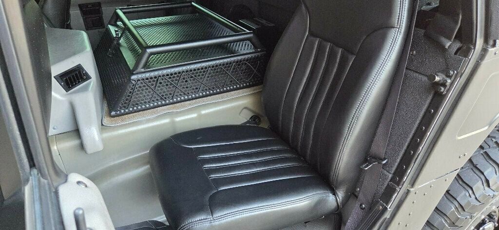 Used 1998 HUMMER H1 4-Door Open Top AWD/4WD image 18