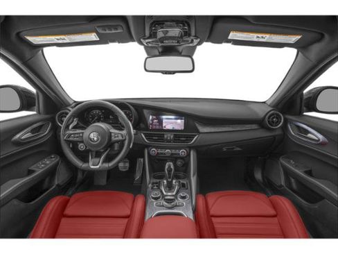 Used 2024 Alfa Romeo Giulia Ti AWD/4WD image 11