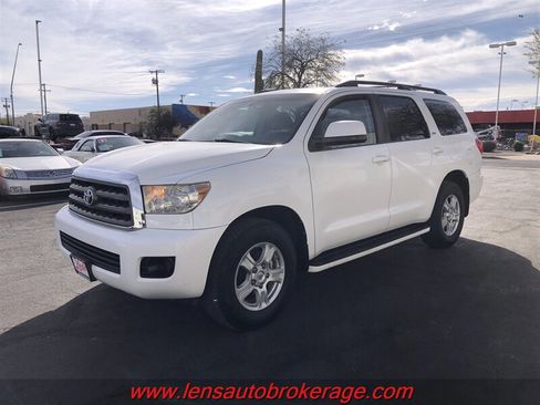 Used 2008 Toyota Sequoia SR5 RWD image 4