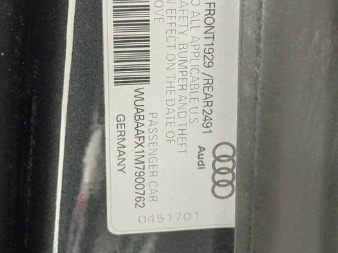 Certified 2021 Audi R8 V10 w/ Premium Package image 22