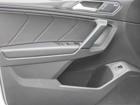 Used 2019 Volkswagen Tiguan SEL Premium R-Line image 20