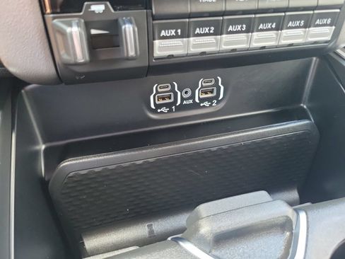 Used 2024 RAM 2500 Big Horn w/ Safety Group AWD/4WD image 28