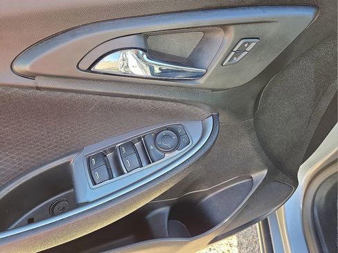 Used 2024 Chevrolet Malibu LT image 22