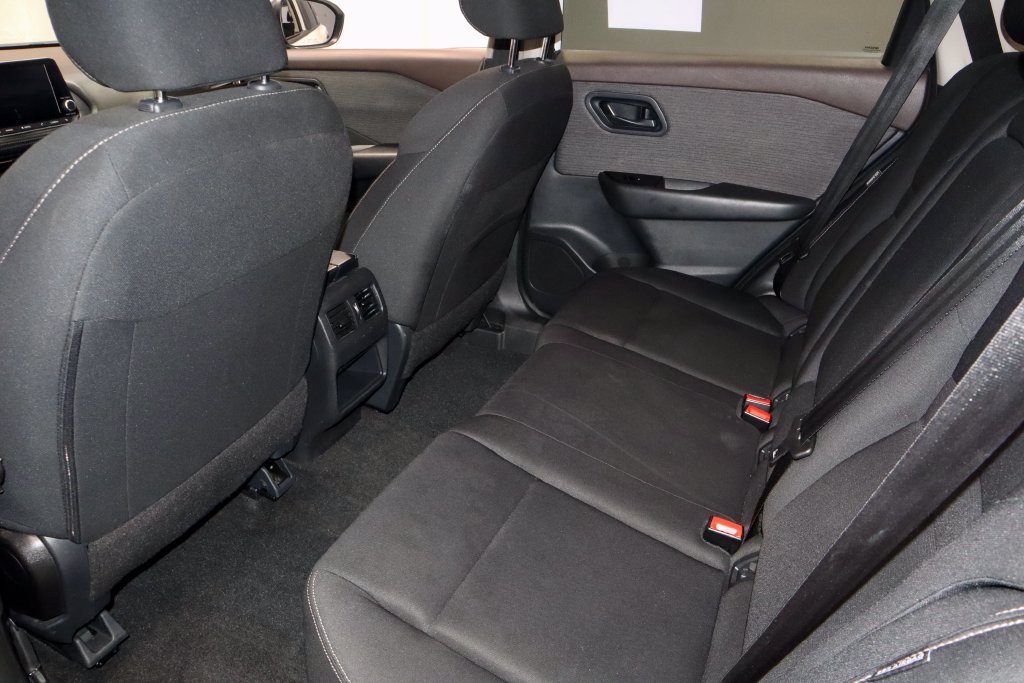 Used 2023 Nissan Rogue S FWD image 21