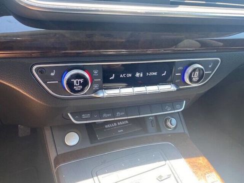 Used 2019 Audi Q5 2.0T Premium image 3