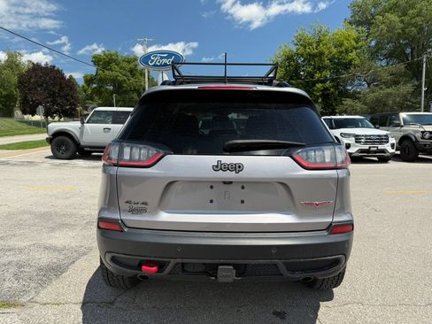 Used 2022 Jeep Cherokee Trailhawk w/ Premium Leather Package AWD/4WD image 6