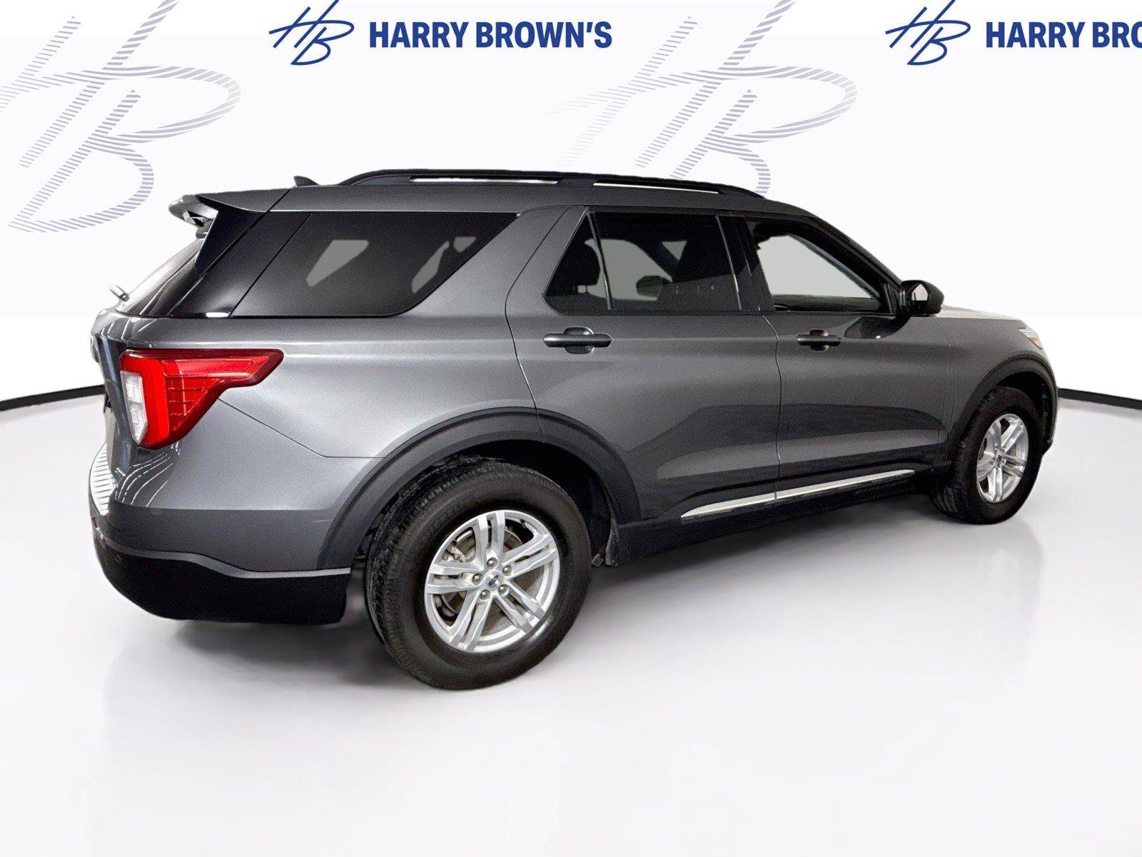 Used 2024 Ford Explorer XLT AWD/4WD image 31
