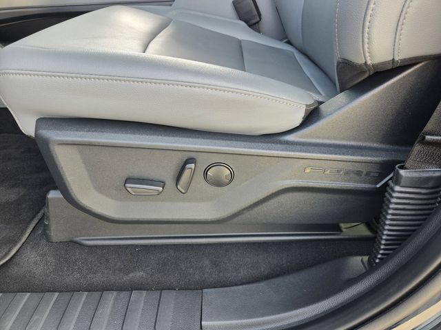 Used 2025 Ford F150 Lightning Flash AWD/4WD image 15