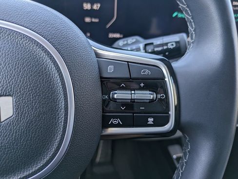 Used 2024 Kia Sorento SX FWD image 24