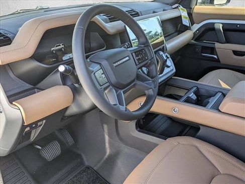 New 2026 Land Rover Defender 110 X-Dynamic SE image 3