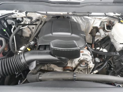 Used 2017 Chevrolet Silverado 3500 W/T AWD/4WD image 28
