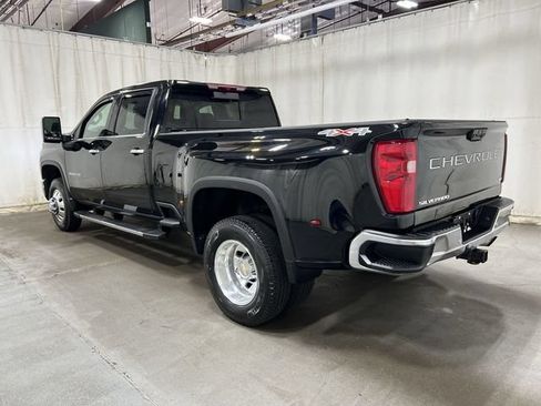 Used 2025 Chevrolet Silverado 3500 LTZ AWD/4WD image 2