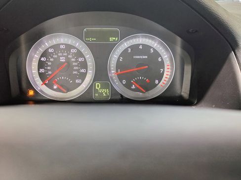 Used 2011 Volvo C70 T5 image 6