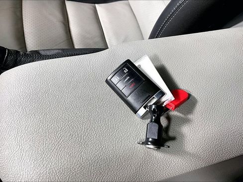 Used 2010 Chevrolet Corvette Grand Sport w/ Preferred Equipment Group image 9