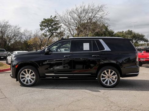 Used 2024 Cadillac Escalade Premium Luxury Platinum image 2