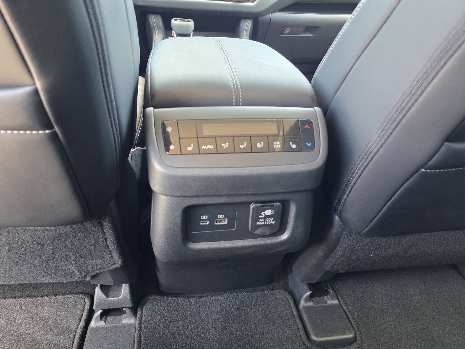 Used 2024 Nissan Pathfinder Platinum w/ Cargo Package AWD/4WD image 18