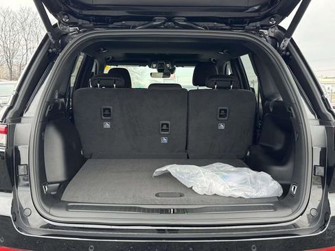 New 2026 Jeep Grand Cherokee Laredo X AWD/4WD image 18
