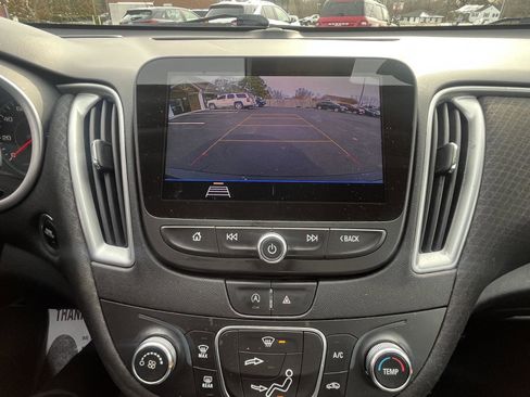 Used 2020 Chevrolet Malibu LS w/ Driver Confidence Package II image 8