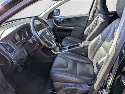Used 2014 Volvo XC60 T6 image 11
