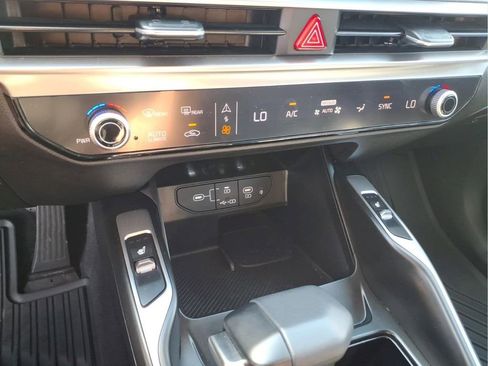 Used 2024 Kia Sorento X-Line EX AWD/4WD image 27