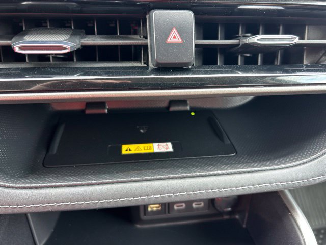 Used 2023 Toyota Highlander XLE AWD/4WD image 20