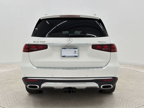 Used 2025 Mercedes-Benz GLS 450 4MATIC image 10
