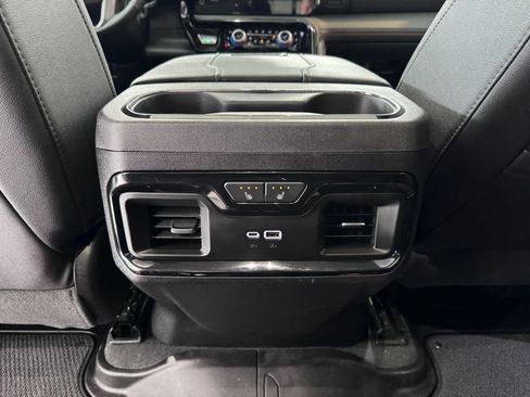 Certified 2024 GMC Sierra 2500 AT4 w/ AT4 Preferred Package AWD/4WD image 26
