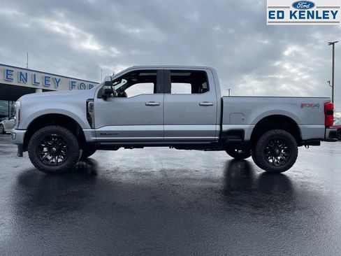 Used 2024 Ford F350 Platinum w/ FX4 Off-Road Package image 2