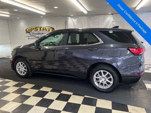 Used 2022 Chevrolet Equinox LT image 8