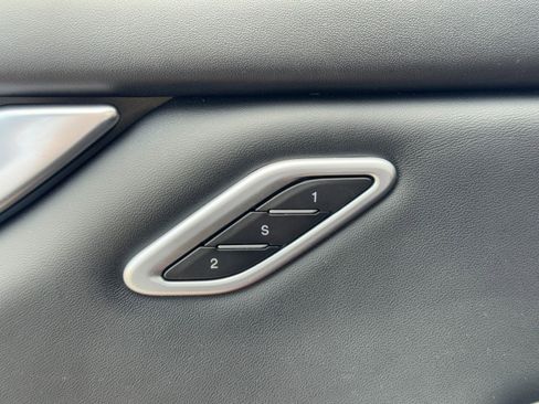 Used 2021 Maserati Ghibli Trofeo image 18