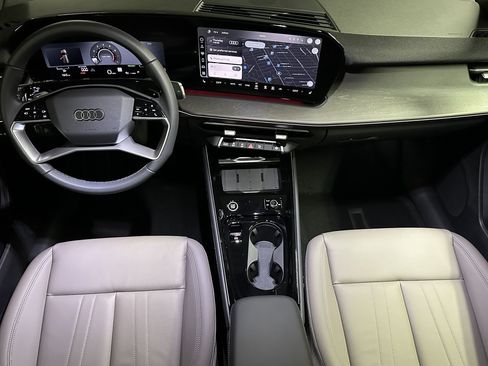 New 2026 Audi Q3 quattro 2.0T AWD/4WD image 11