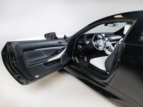 Used 2022 Lexus RC 350 F Sport image 25