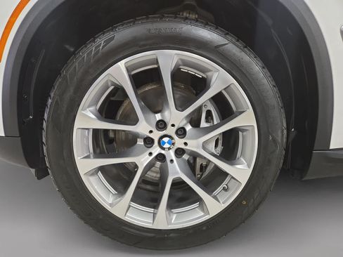 Used 2026 BMW X5 xDrive40i AWD/4WD image 9