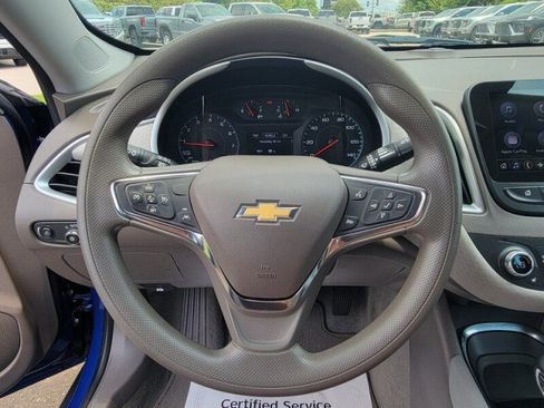 Used 2023 Chevrolet Malibu LT FWD image 17