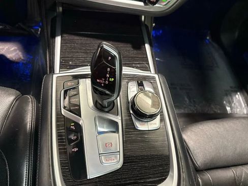 Used 2017 BMW 750i xDrive AWD/4WD image 71