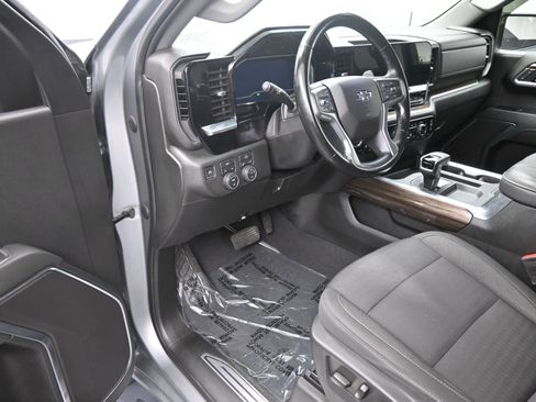 Certified 2023 Chevrolet Silverado 1500 RST w/ Redline Edition image 12