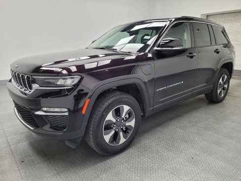 Used 2022 Jeep Grand Cherokee Limited 4xe image 2